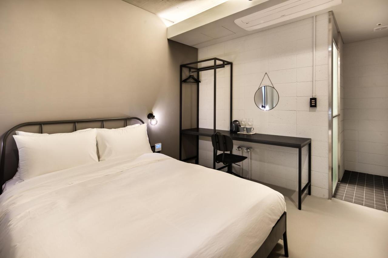 Snob Boutique Stay Seogwipo-stad Buitenkant foto